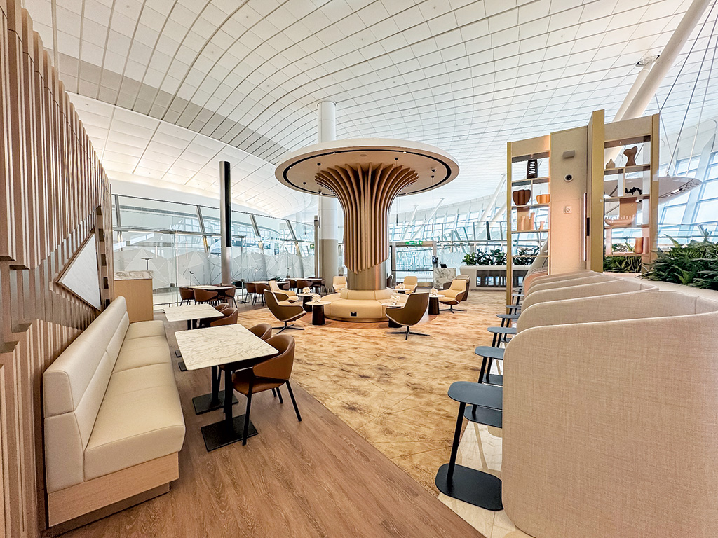  Etihad opens dedicated US preclearance lounge 